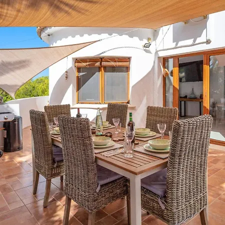 Villa Kmar By *